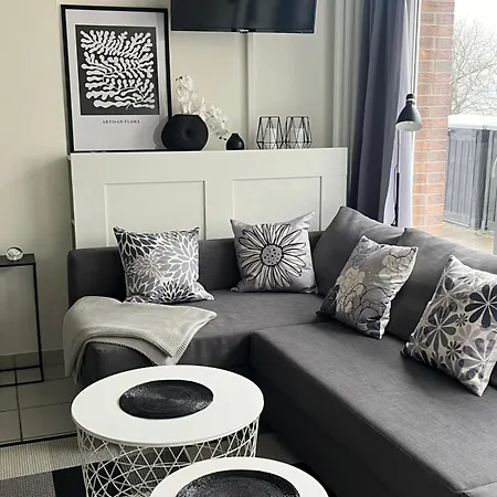 Apartamento Kleine Flora - *